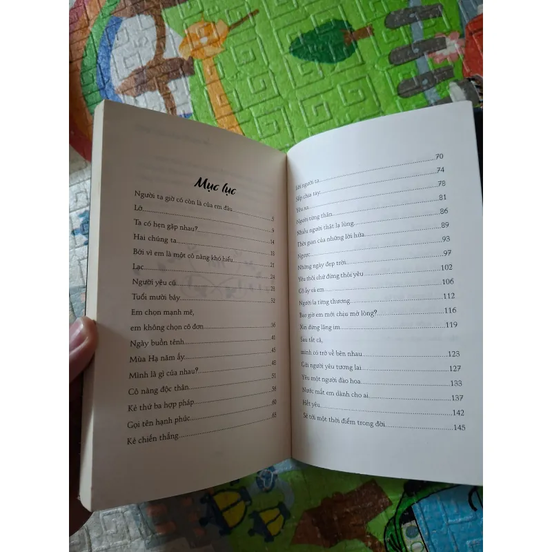 Cạnh người ta đã có một người ta 1002212