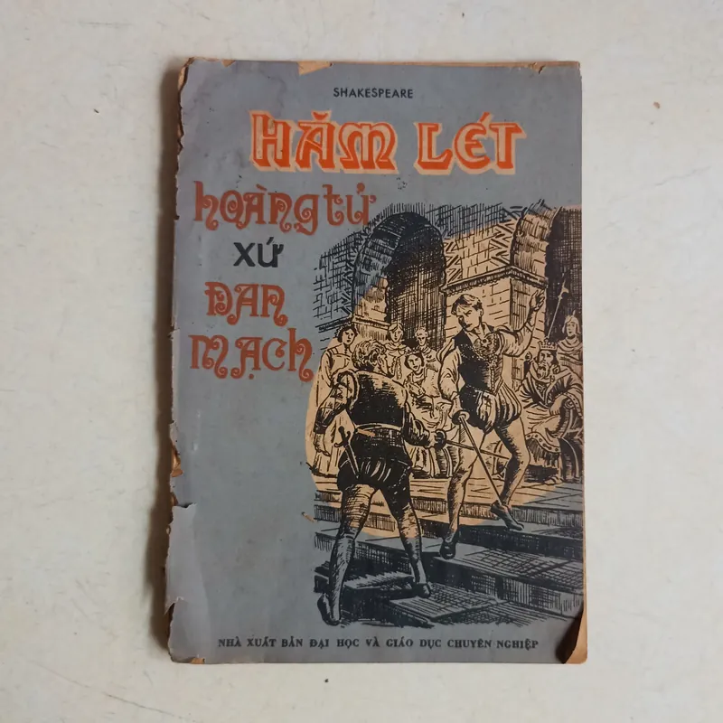 Hăm lét - hoàng tử xứ Đan Mạch 🌻 575471