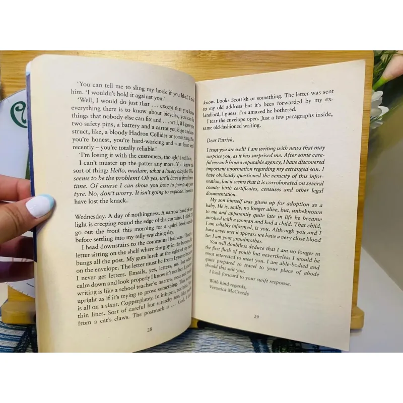 [Sách tiếng Anh 2hand] Like new 90% - 🐧 Away with the Penguins – Hazel Prior ❄️ 796741