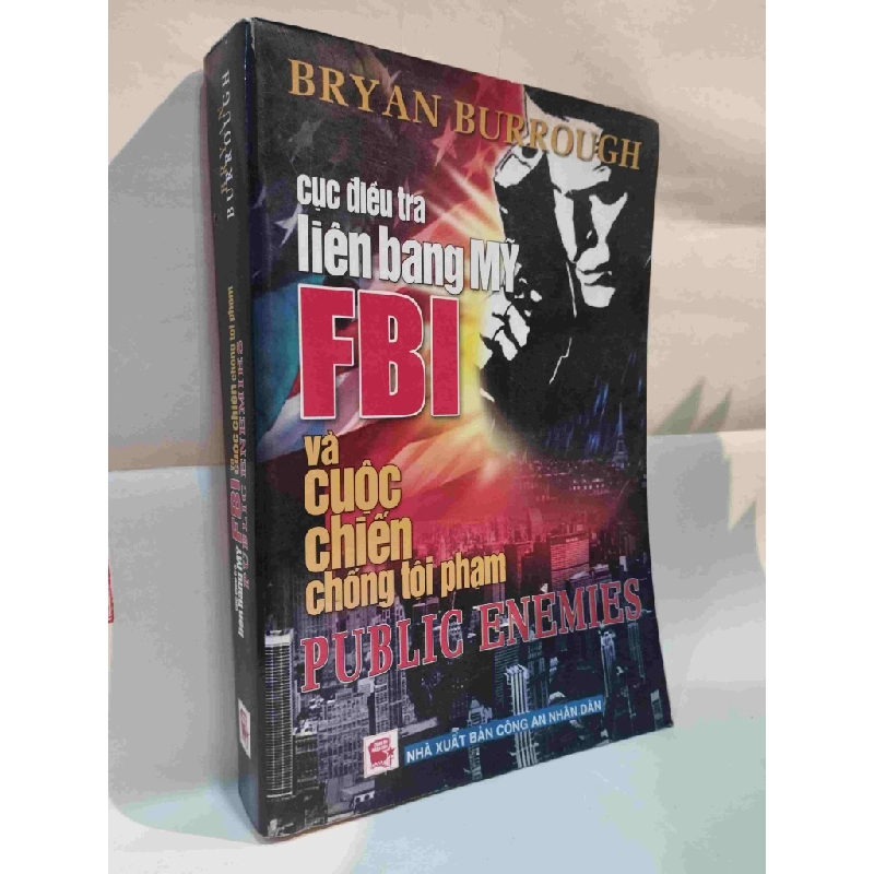 Cục điều tra liên bang Mỹ FBI và cuộc chiến chống tội phạm Public Enemies 126598