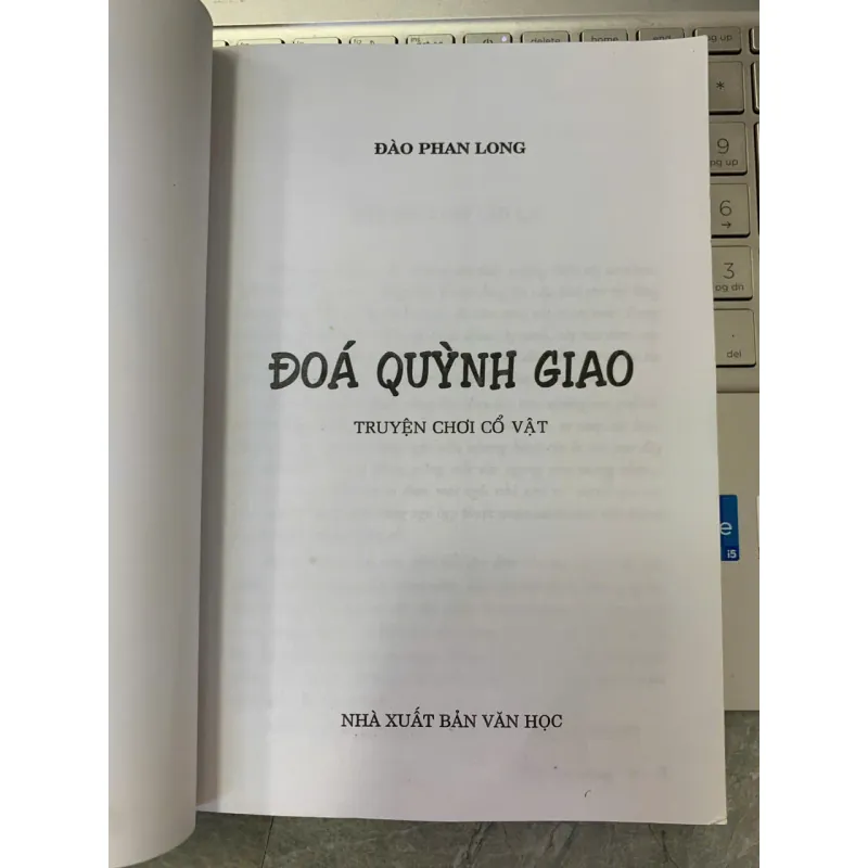 ĐÓA QUỲNH GIAO TRUYỆN CHƠI CỔ VẬT - ĐÀO PHAN LONG 593896