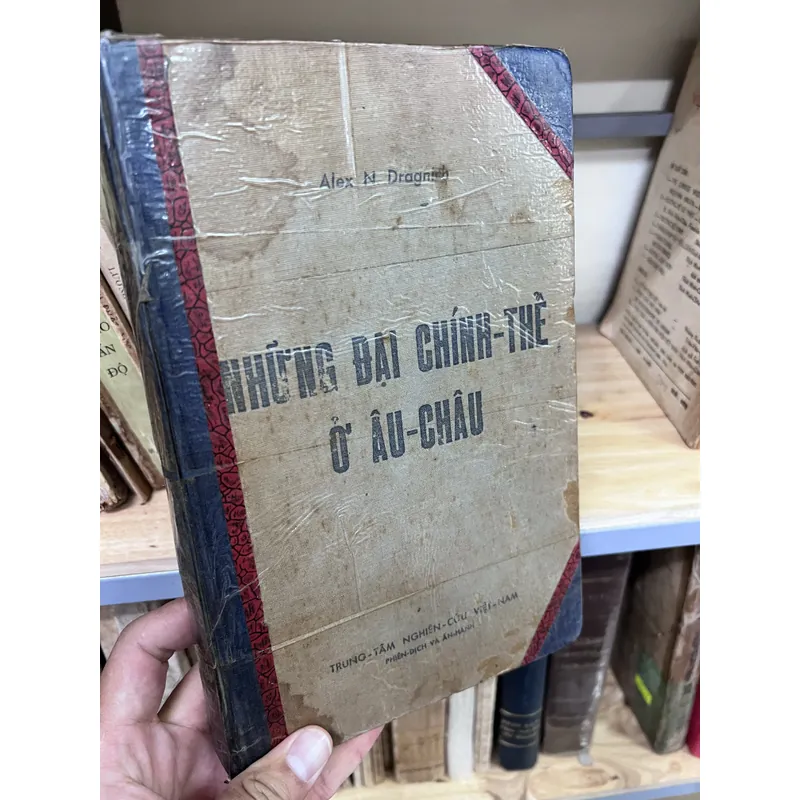 Những đại chính thể ở châu Âu (1964) 594563