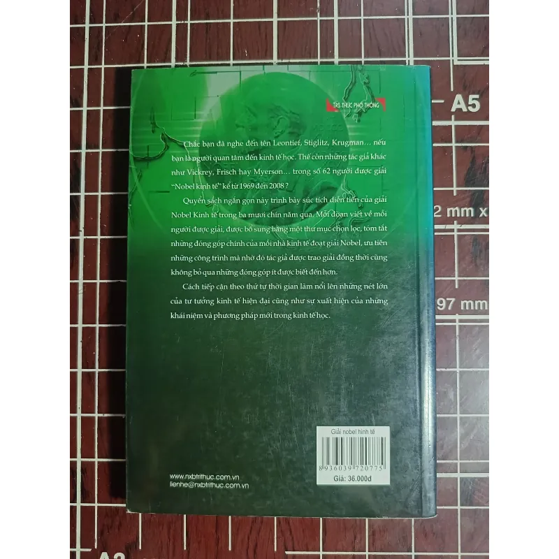 Giải Nobel kinh tế - Jean Edouard Colliard & Emmeline Travers 754675