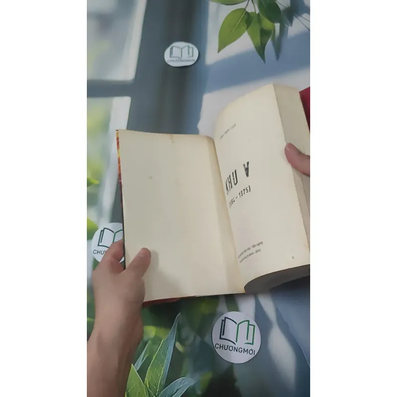 [MIỄN PHÍ BỌC SÁCH] Hồi Ức Chiến Trường - Trần Ngọc Quế 1018895