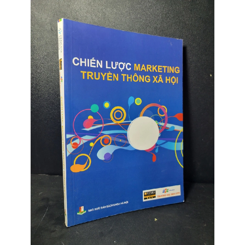 Chiến lược Marketing truyền thông xã hội mới 90% bẩn bìa, ố nhẹ 2018 HCM2205 GIÁO TRÌNH, CHUYÊN MÔN 461290