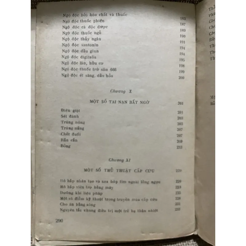 Cấp cứu nhi khoa - 290 trang  925835