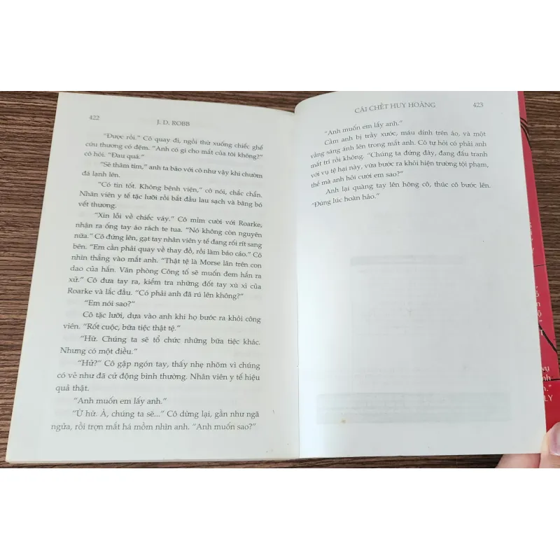 J.D.Robb - CÁI CHẾT HUY HOÀNG 1023837