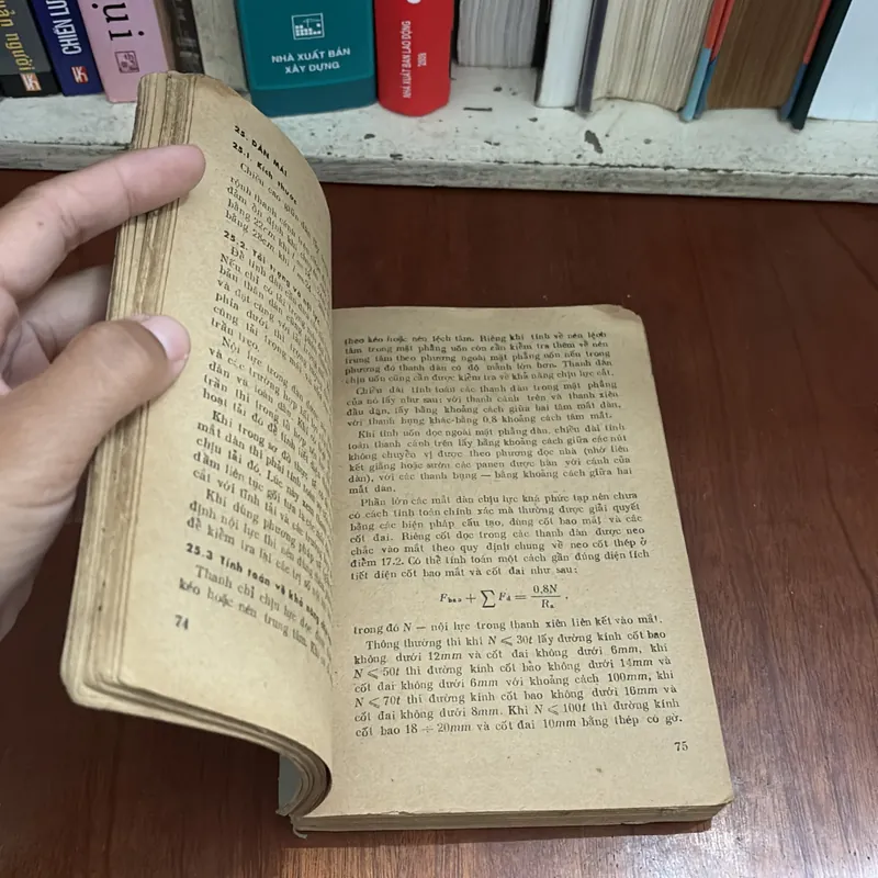 II Sách Xưa: Tính Toán Kết Cấu BêTông Cốt Thép Nhà Công Nghiệp Một Tầng - 1985 603025
