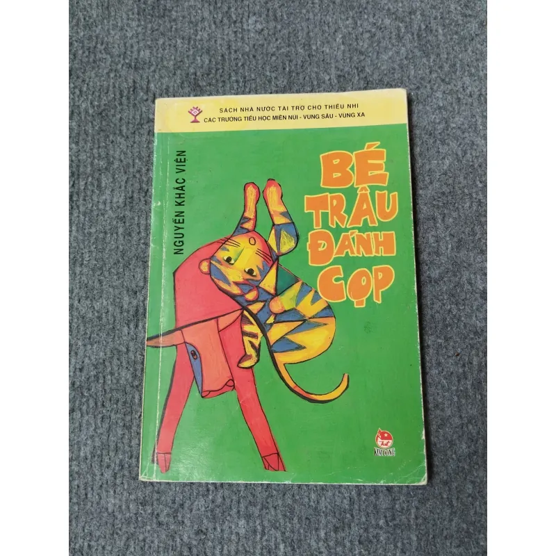 BÉ TRÂU ĐÁNH CỌP 720703