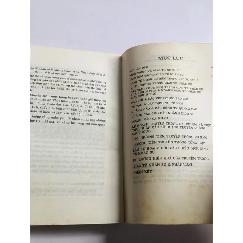 GIAO TẾ NHÂN SỰ NHỮNG ĐIỀU CẦN BIẾT  704035