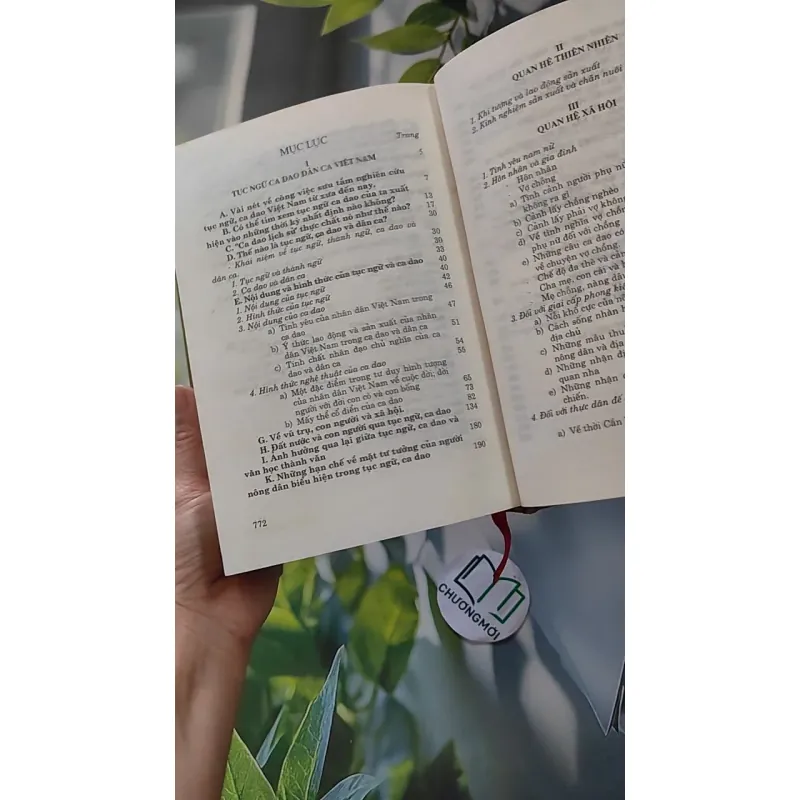 Tục Ngữ Ca Dao Dân Ca Việt Nam - Vũ Ngọc Phan 990072