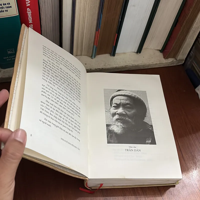 II Văn Học: Đi! Đây Việt Bắc! _ Cổng Tỉnh _ Người Người Lớp Lớp - Trần Dần - 2015 709132
