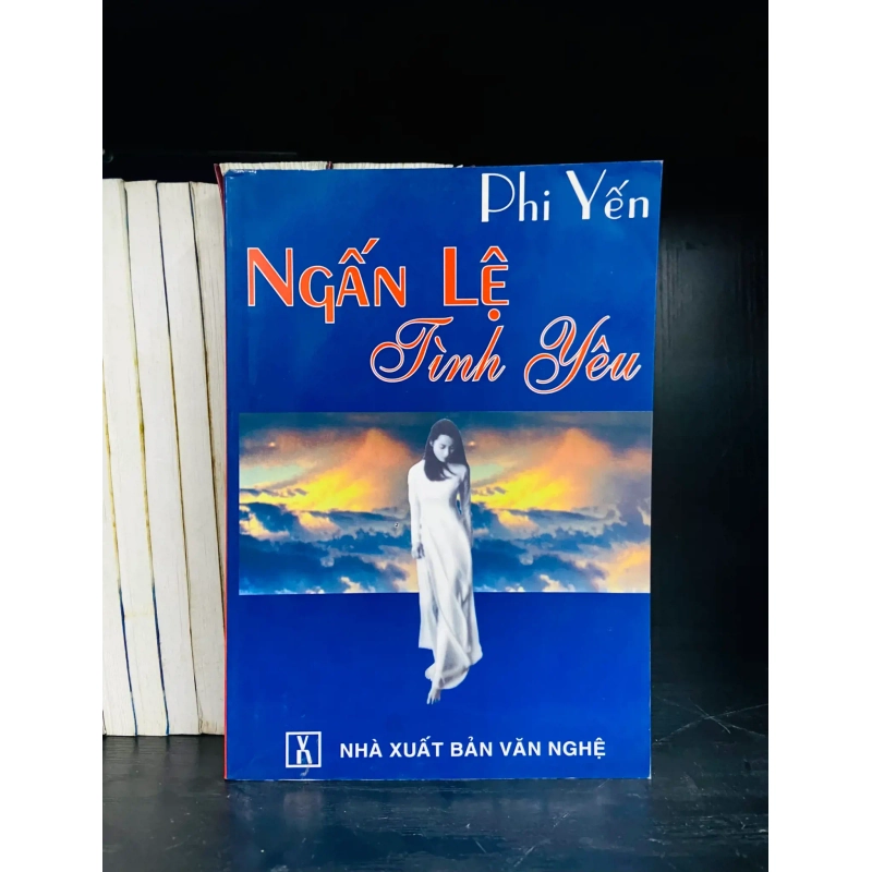 (Sách cũ SCGR) Ngấn lệ Tình yêu - Phi Yến - Văn học VAVOX5S-5 Blogmeo090426 1015407