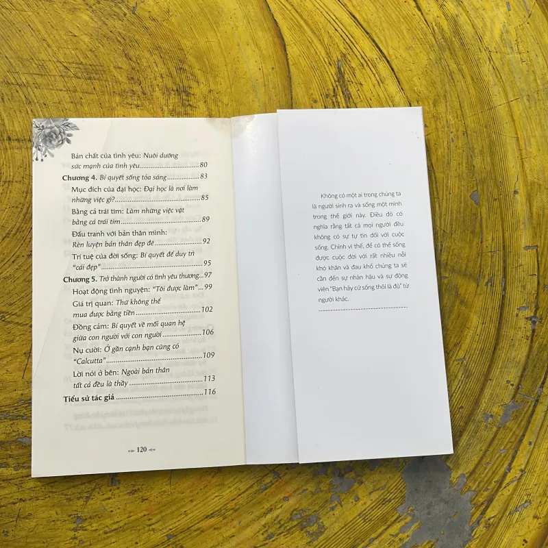 COMBO TUỔI TRẺ ĐÁNG GIÁ BAO NHIÊU & HẠNH PHÚC HAY KHÔNG DO TA QUYẾT ĐỊNH 789856