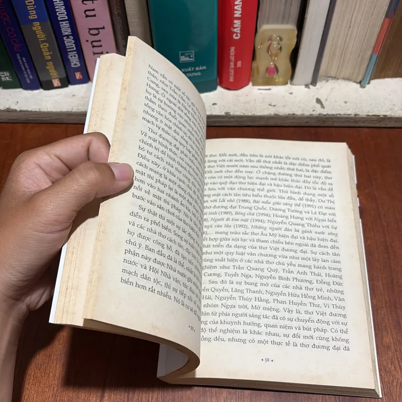 II Phê Bình Vấn Đề Và Hiện Tượng Văn Học: Không Gian Văn Học Đương Đại - Đoàn Ánh Dương 801134