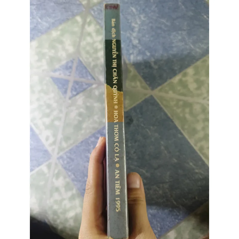 Hoa thơm cỏ lạ 746680