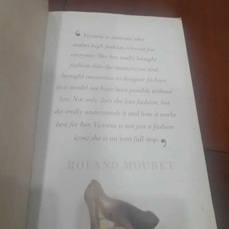 Victoria Beckham that extra half an inch 674263