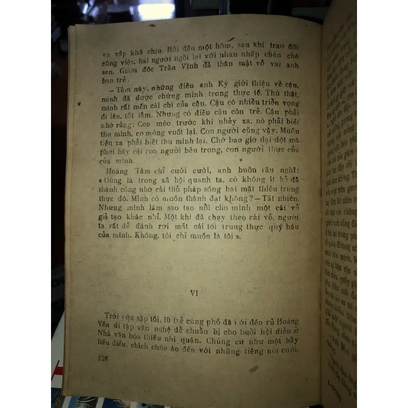 Tình yêu và năm tháng - Nguyễn Thị Vân Anh 932632