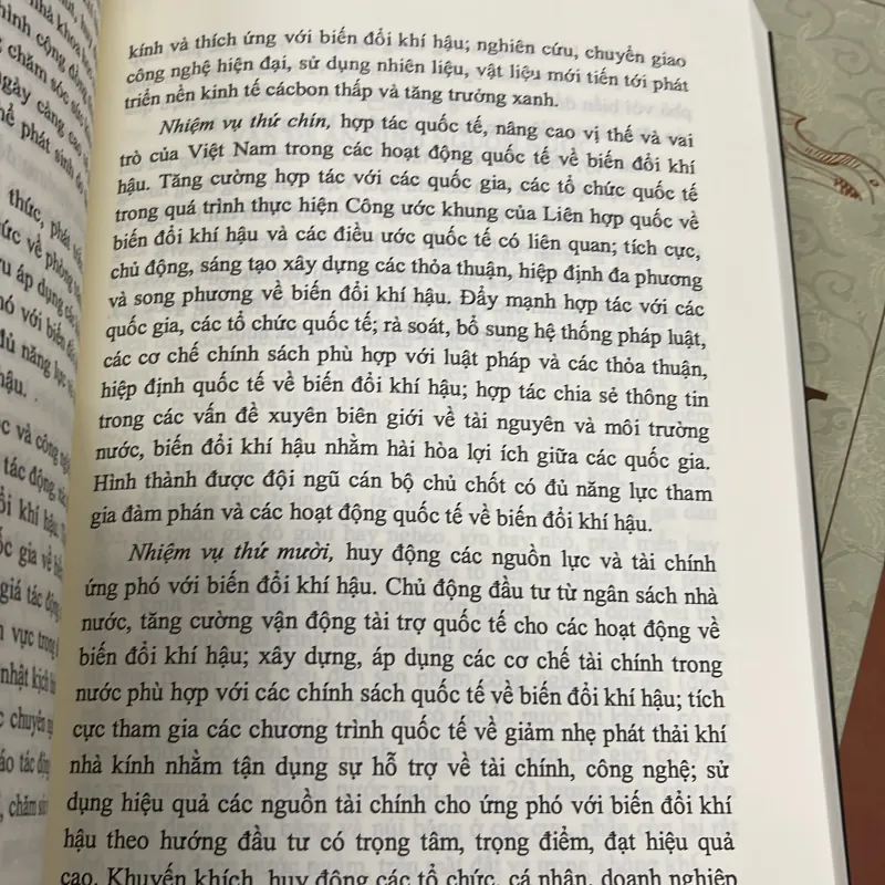 An ninh phi Truyền Thống 996522