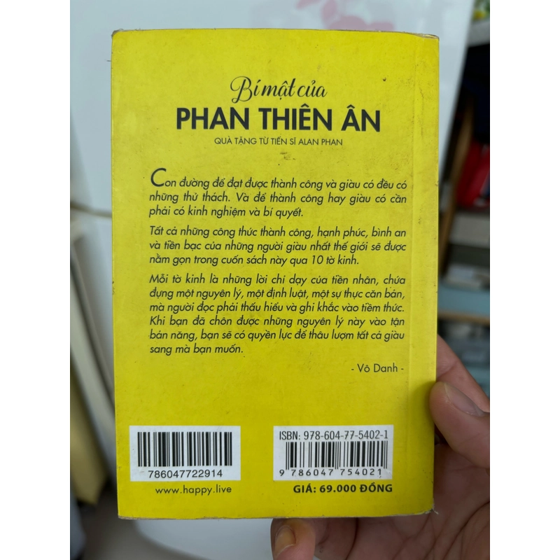 Bí mật của Phan Thiên Ân 301359