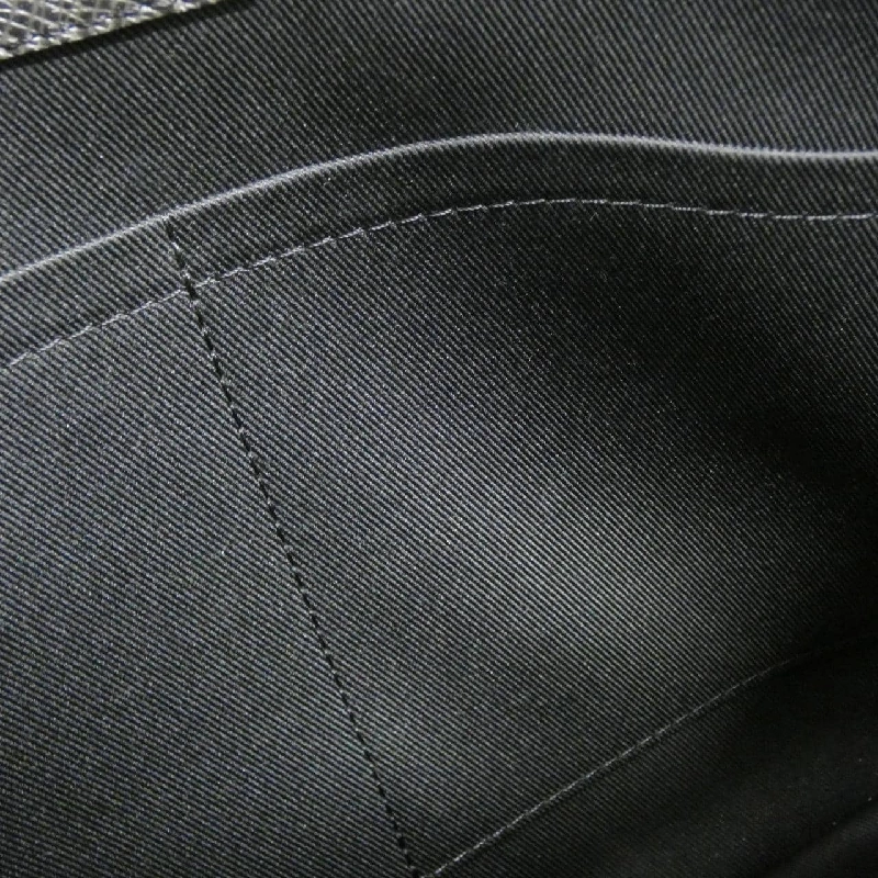 Túi đeo vai Anton Messenger Louis Vuitton Taiga (Hoạt hình sọc) M34411 611952