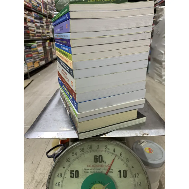 Combo 5kg sách decor. Sách đẹp như mới.  717750