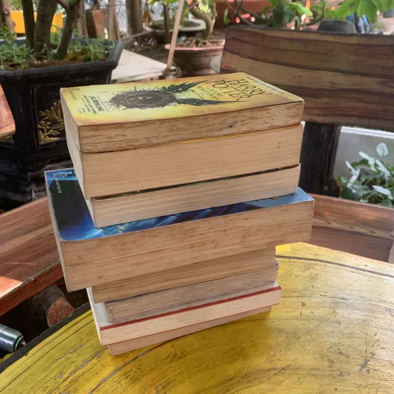 COMBO HARRY POTTER TRỌN BỘ 8 tập - J.K. ROWLING 936542