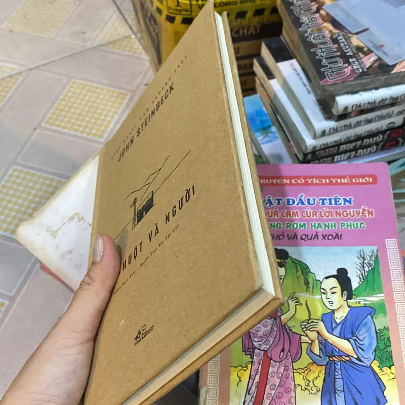 Của Chuột và người bìa cứng  599754