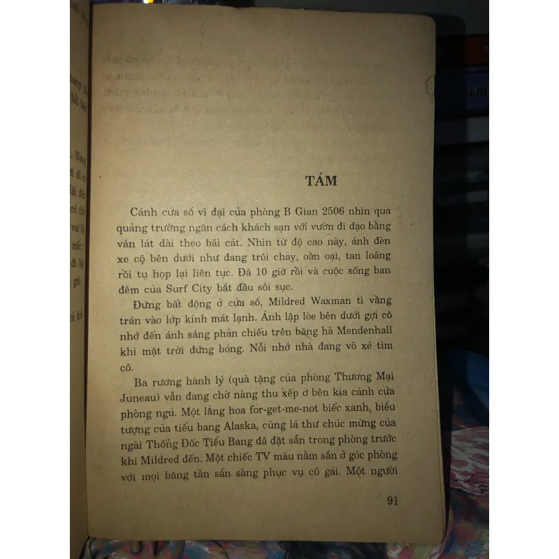 Ai là hoa hậu - Mort Weisinger 958688