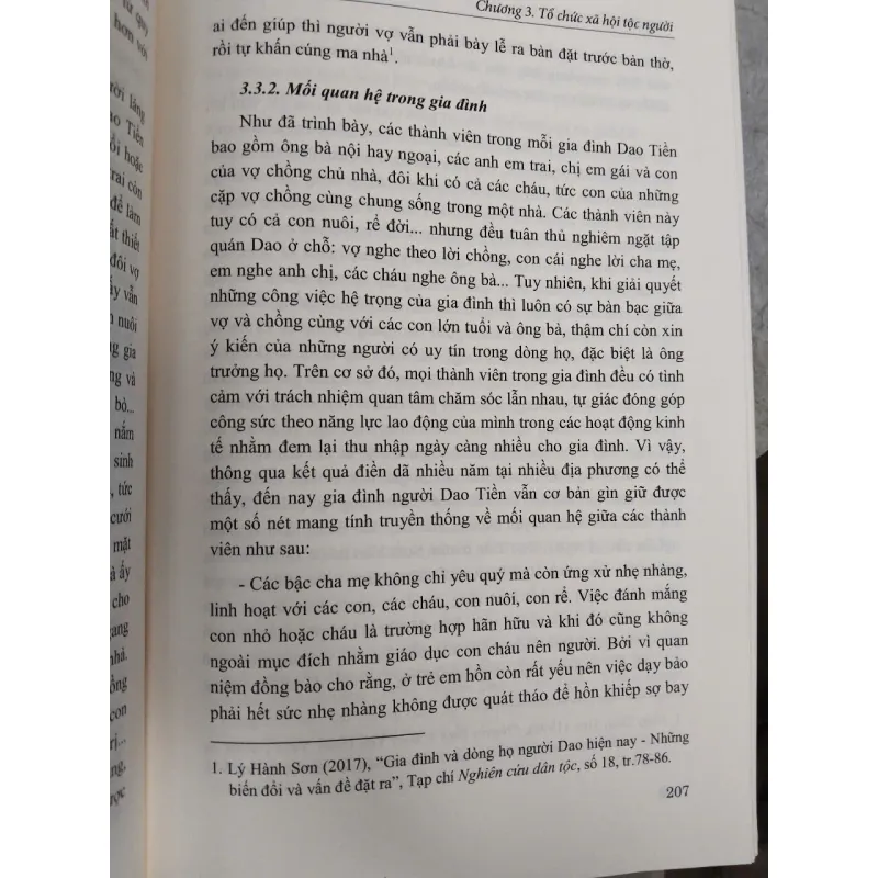NGƯỜI DAO TIỀN Ở VIỆT NAM - LÝ HÀNH SƠN 975978