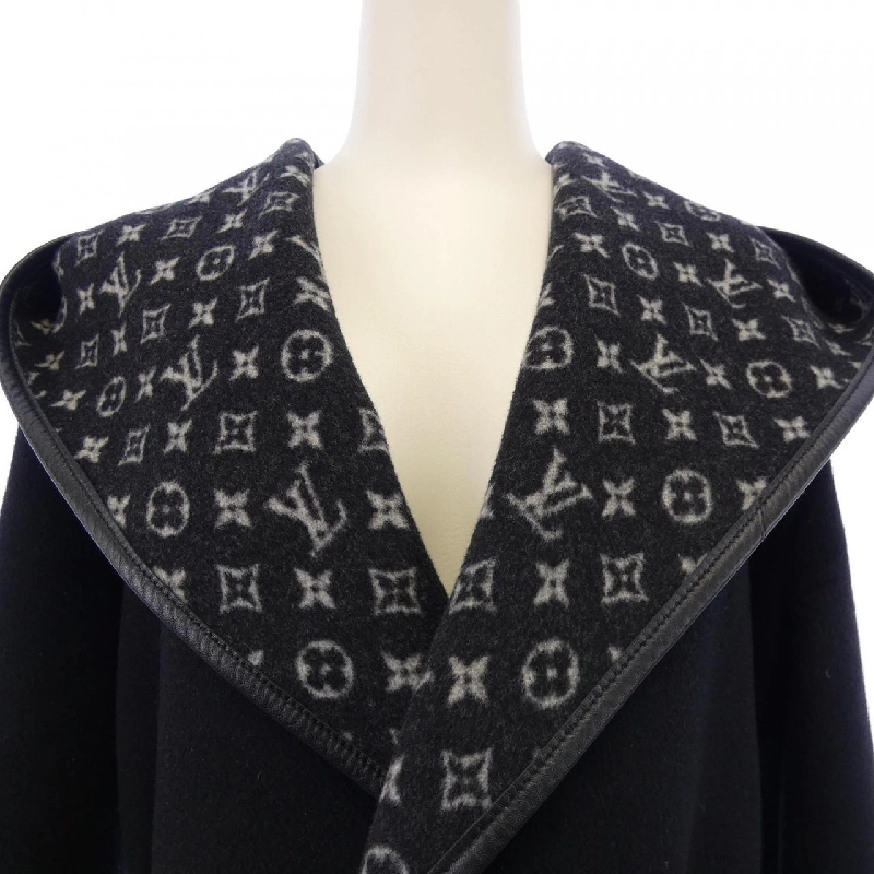 Áo khoác có mũ LOUIS VUITTON FGCO40QWE - Hàng hiệu Authentic 810523