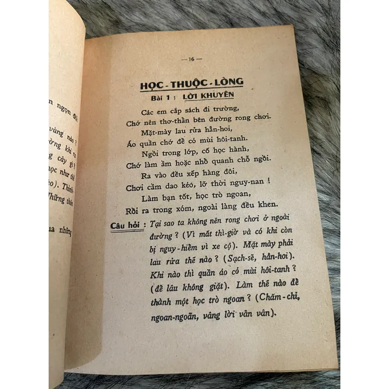 Việt Ngữ lớp 3 (sách in năm 1975) 572806