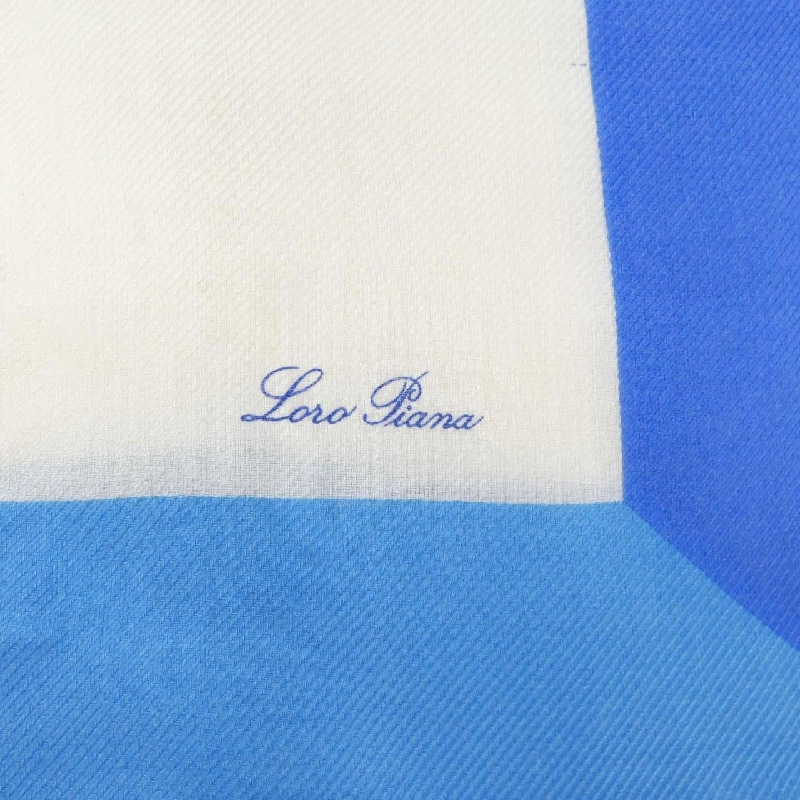 Khăn choàng Loro Piana - Hàng hiệu Chính hãng 834829