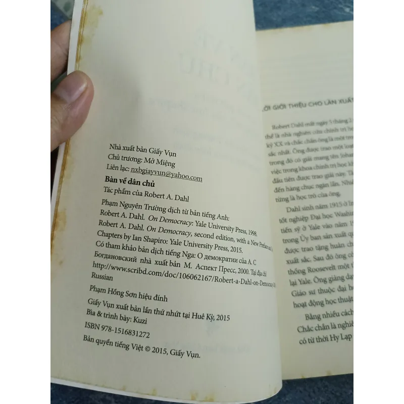 Bàn về dân chủ - Robert A. Dahl 558603