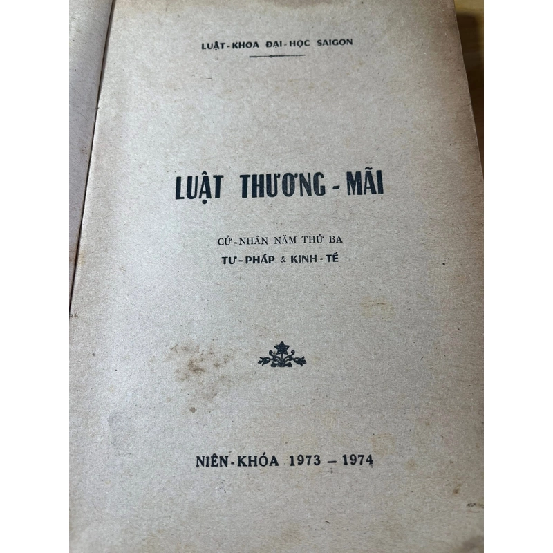 Luật Thương mại - Gs. Nguyễn Văn Thành Luật khoa đại học Sài gòn [sách xưa - cổ luật] 490930