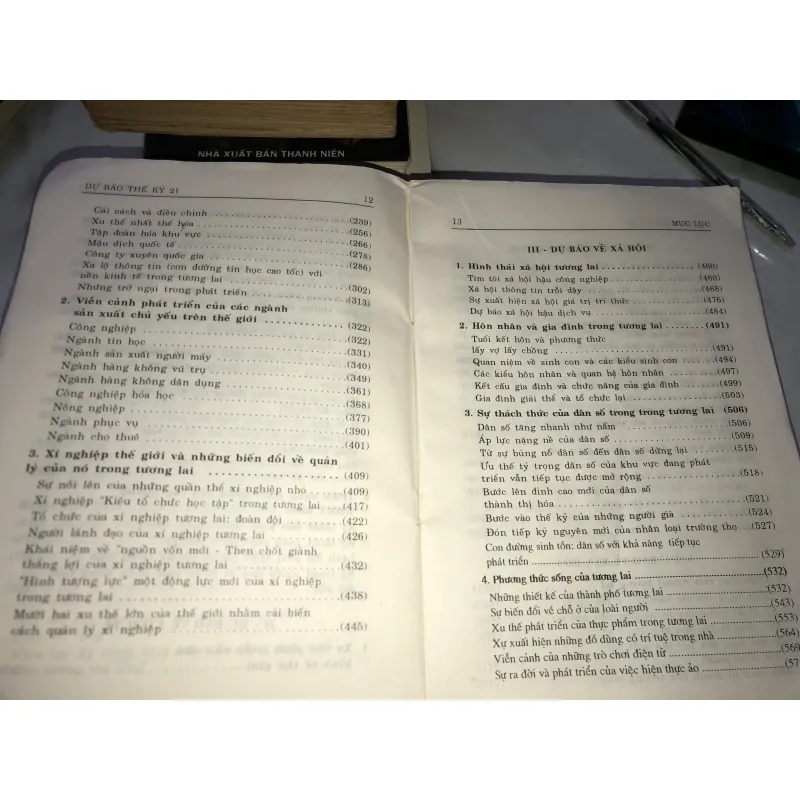 Dự báo thế kỷ 21 780237