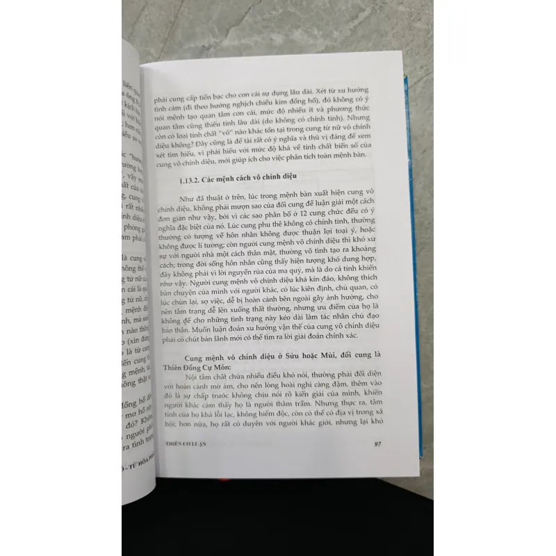 TRUNG CHÂU TỬ VI ĐẨU SỐ TỨ HOÁ PHÁI - NGUYỄN ANH VŨ 786059