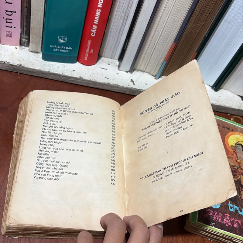 II Sách Phật Giáo: Truyện Cổ Phật Giáo (2 Tập) - Minh Chiếu - 1993, 1995 776764