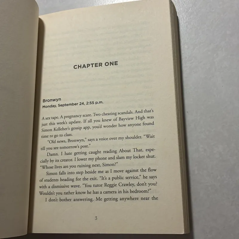 One of us is lying - Karen M.McManus 747456