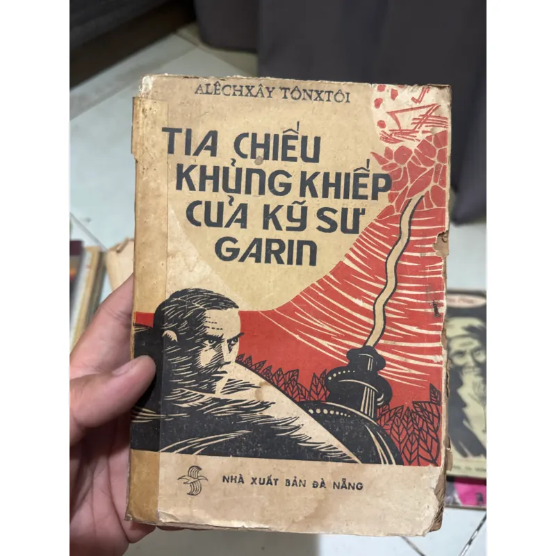 Tia chiếu khủng khiếp của kỹ sư - sách tình báo  1011004