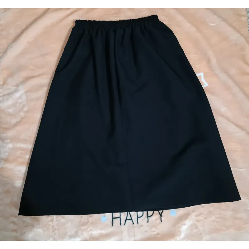 Chân váy nữ dáng chữ A màu đen size S 1005940