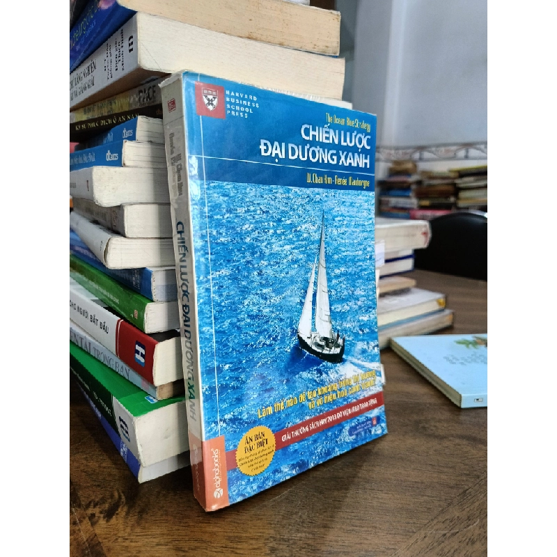 Chiến lược đại dương xanh - W. Chan Kim 130387