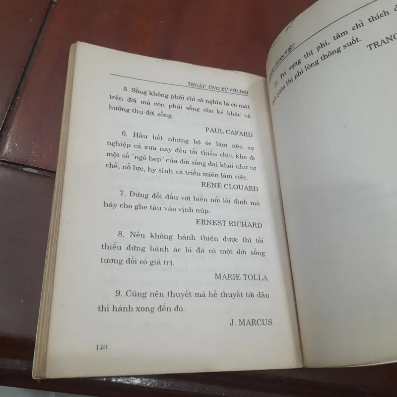 Hoàng Xuân Việt - THUẬT ỨNG XỬ VỚI ĐỜI 602895
