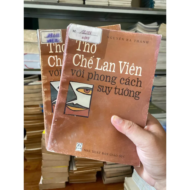 THƠ CHẾ LAN VIÊN VỚI PHONG CÁCH SUY TƯỞNG  746805