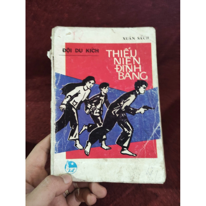 Đội du kích thiếu niên Đình Bảng Xuân Sách Rebooks.vn 943315