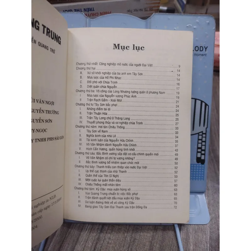 Sách: Vua Quang Trung (A2) - Tác giả: Lâm Giang, Nguyễn Quang Trứ 608242