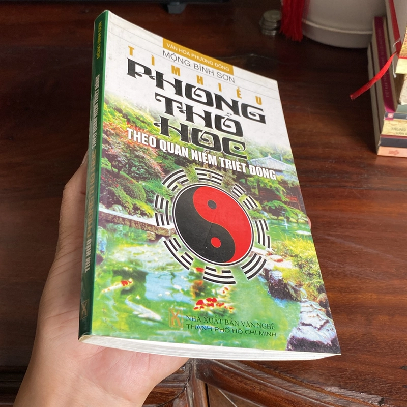 PHONG THỔ HỌC THEO QUAN NIỆM TRIẾT ĐÔNG (XB 2006) 502294