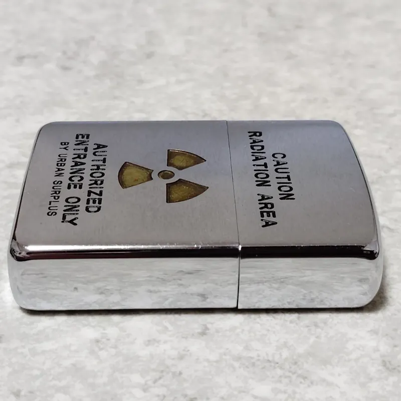 Zippo chữ xéo vỏ trùng ruột 572803