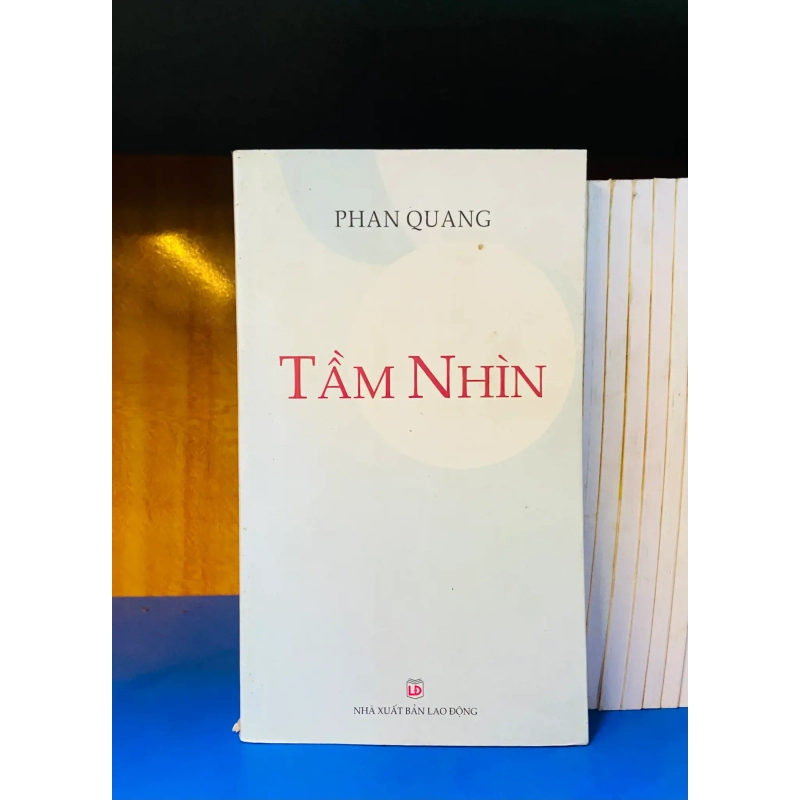 (Sách cũ SCGR) Tầm nhìn - Văn học VAVOY7S-8 Blogmeo090426 1014639