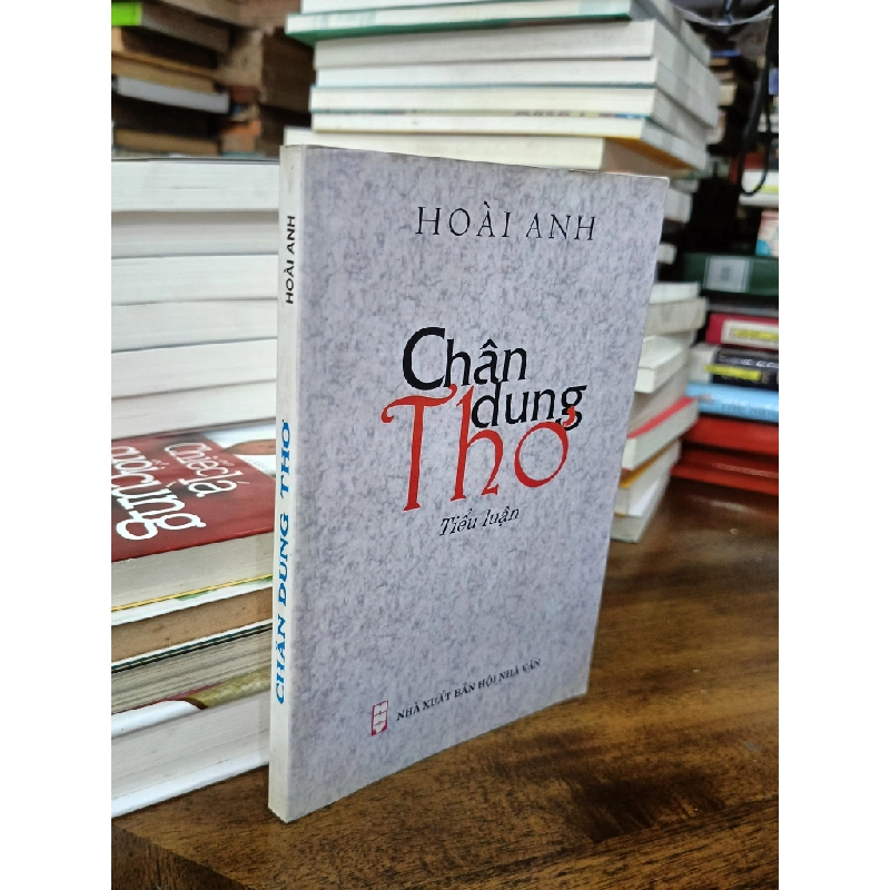 Chân dung thơ - Hoài Anh 465416